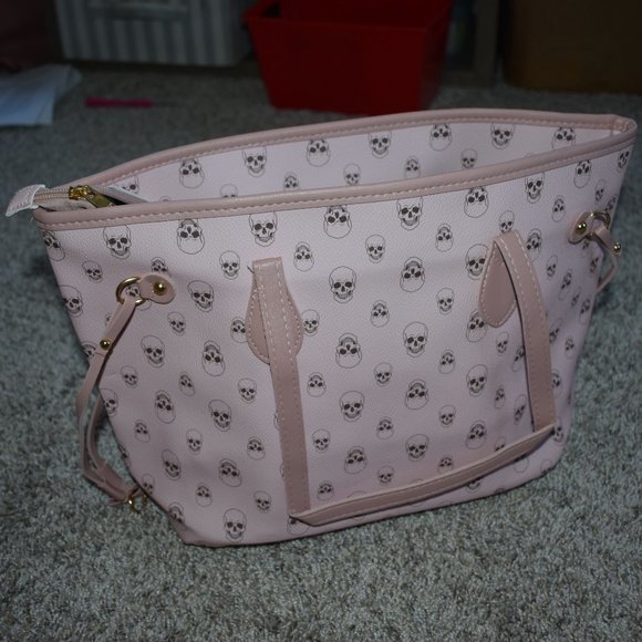 Skull Graphic Shoulder Tote Bag - Picture 5 of 7